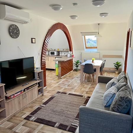 Rudolf Apartment Boedapest Buitenkant foto